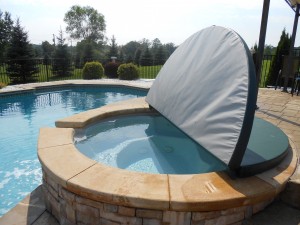Pool with Spa Cover installed by Pietila Pools Services