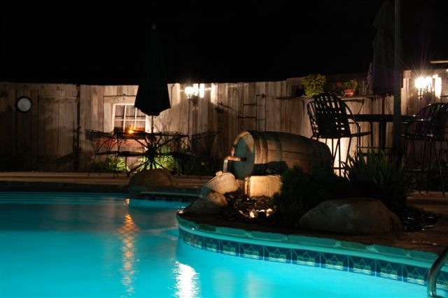 Low Voltage LED Landscape Lighting Techniques for Pools in San Diego