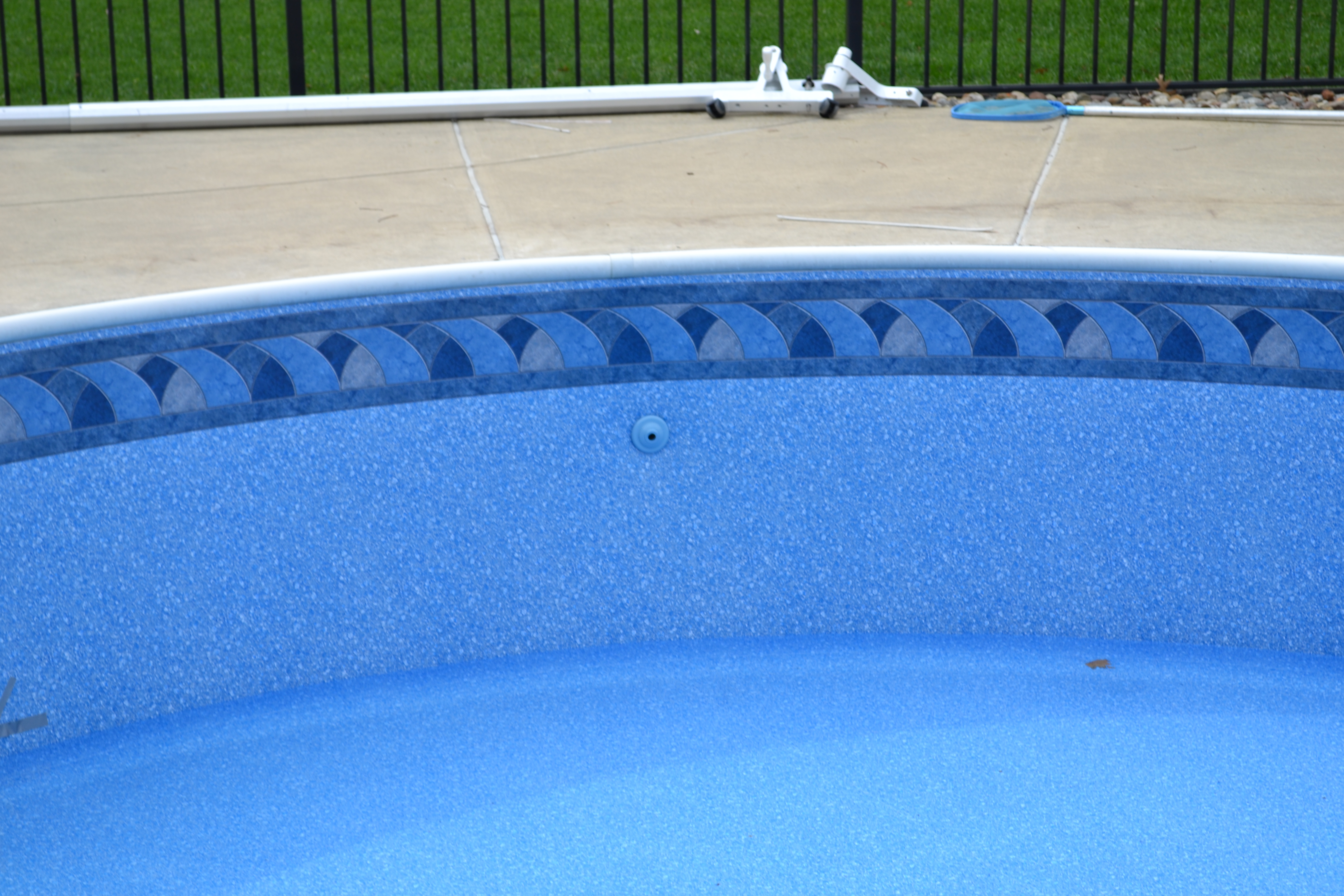 repairing vinyl pool liner