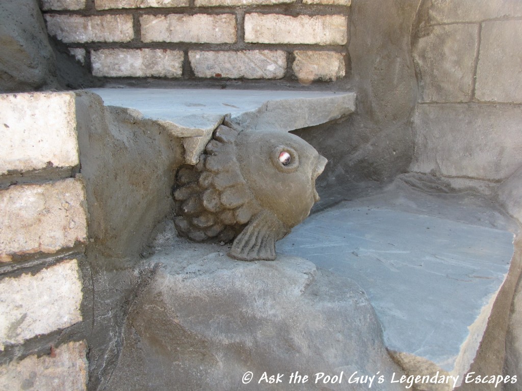 Koi Fish Fountain Legendary Escapes (1)