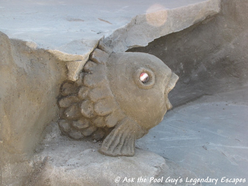 Koi Fish Fountain Legendary Escapes (2)